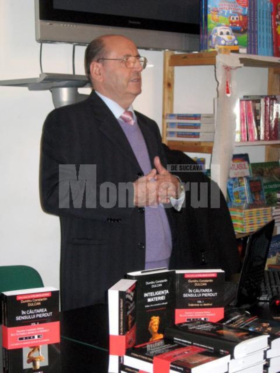 Dumitru-Constantin Dulcan vorbind despre cărțile sale