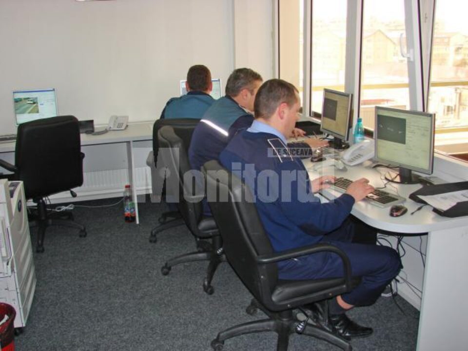 Inspectorul Epureanu le-a pregătit polițiștilor o prezentare PowerPoint despre consecințele consumului de etnobotanice