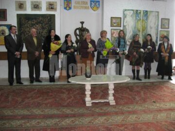 Vernisajul expoziției de pictură și tapiserie Armonii de primăvară