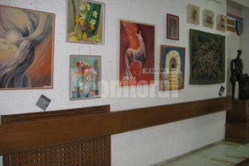 Expoziția de pictură și tapiserie „Armonii de primăvară”