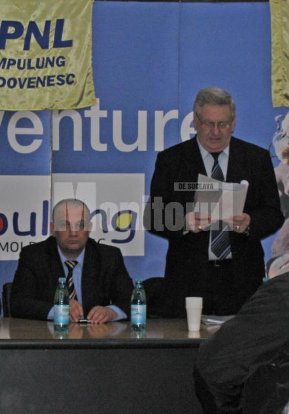 Ștefan Alexandru Băișanu, președintele Organizației Județene a PNL Suceava și Nicolai Vranău, noul președinte al PNL Câmpulung Moldovenesc Ștefan Alexandru Băișanu, președintele Organizației Județene a PNL Suceava și Nicolai Vranău, noul președinte al PNL Câmpulung Moldovenesc