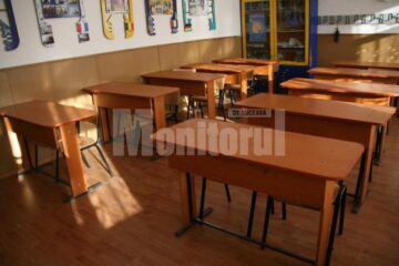Grevă în trei școli din municipiul Suceava și alte câteva din județ