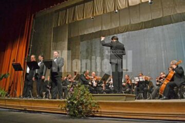 Magia celor trei tenori pe scena suceveană