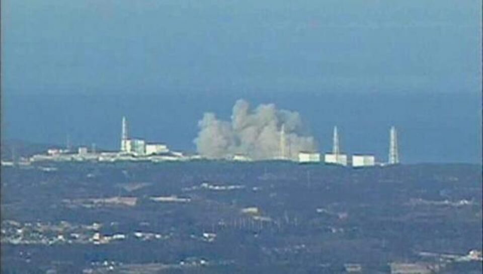 Guvernul japonez a avertizat asupra riscurilor de producere a unei explozii la reactorul 3 al centralei nucleare de la Fukushima, similară celei de sâmbătă, care a fost provocată de acumularea de hidrogen (foto: AP Photo/Kyodo News)