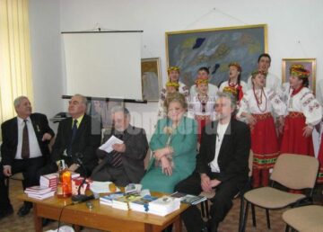 Scurt program artistic susținut de Ansamblul Vyshyvanka