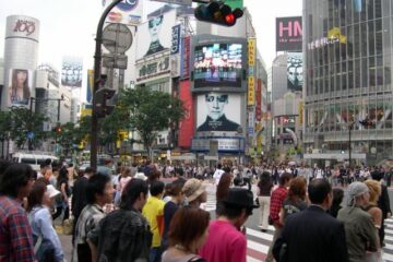 Atmosfera de la Tokyo, percepută ca apocaliptică în străinătate, este calmă, cu o populație care nu se panichează
