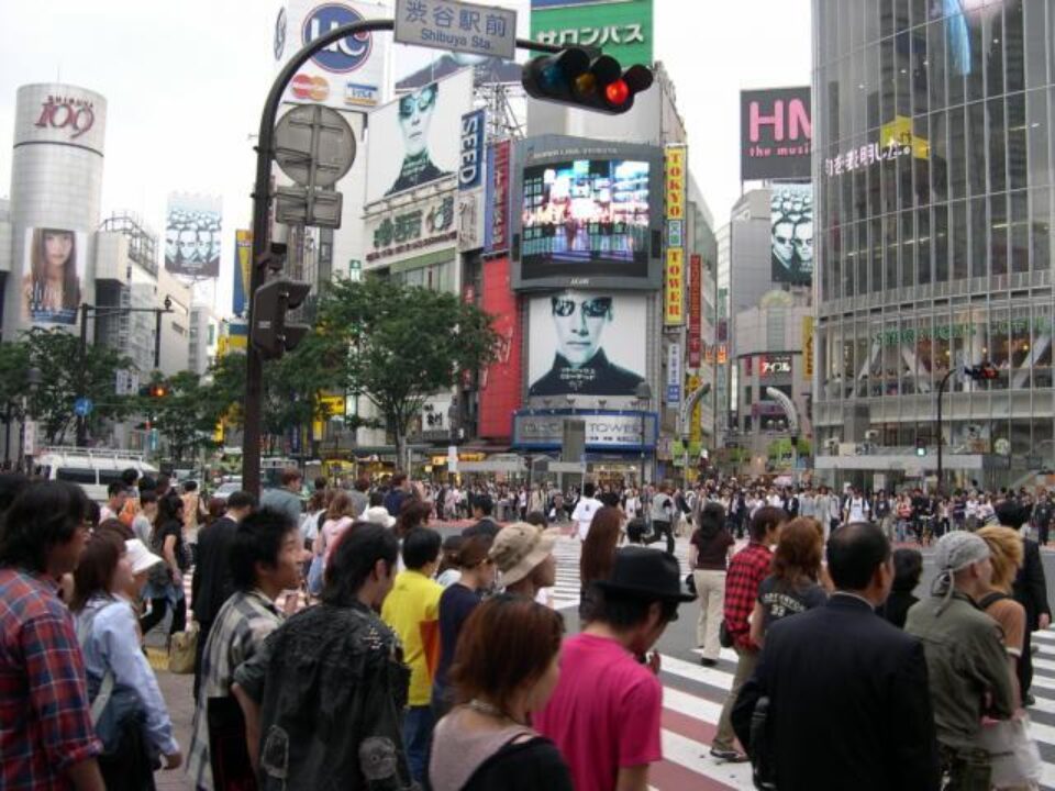 Atmosfera de la Tokyo, percepută ca apocaliptică în străinătate, este calmă, cu o populație care nu se panichează