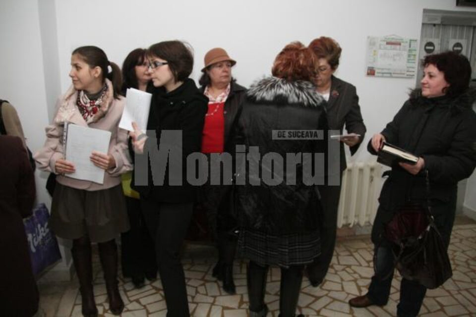 50 de doctori s-au adunat ieri la sediul DSP, unde au solicitat documentația care le permite să profeseze în alte țări