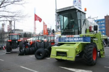 Masini si utilaje agricole expuse la Agro Expo Bucovina