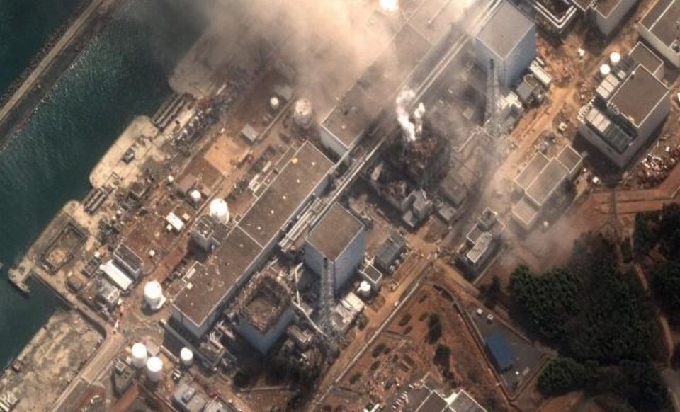Șase muncitori de la centrala nucleară japoneză Fukushima au fost expuși unor niveluri ridicate de radiație