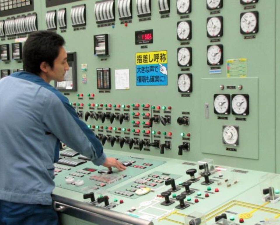 Alimentarea cu electricitate a fost restabilită parțial în sala de comandă a Reactorului numărul 3 al centralei nucleare de la Fukushima
