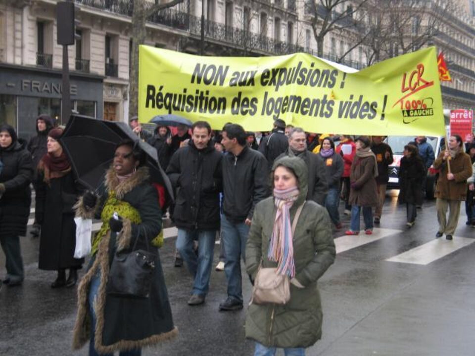 Ministrul francez de Interne, Claude Gueant, a fixat vineri pentru polițiști un obiectiv de minimum "28.000 de expulzări" de imigranți ilegali în 2011
