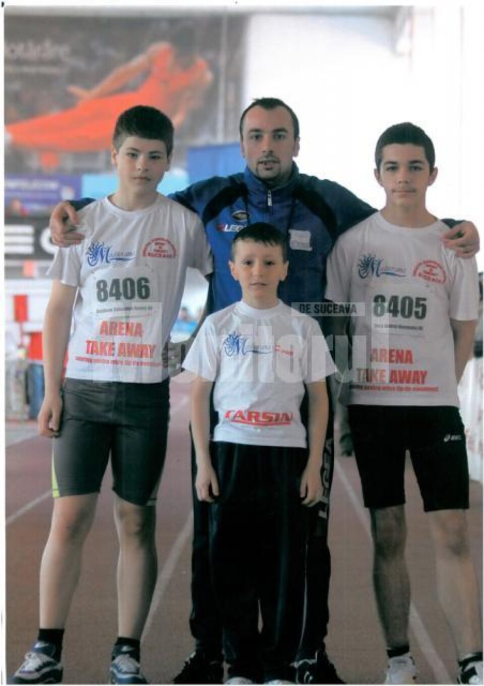 Antrenorul Bogdan Roșcăneanu, alături de cei trei sportivi medaliați: Sebastian Davideanu (stânga), Florin Pitic (centru) și Andrei Coca (dreapta)