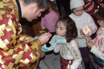 Împărtășirea elevilor în Postul Mare