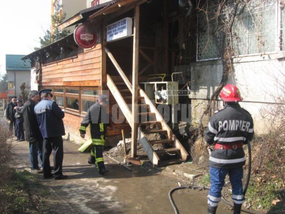 Pompierii au stins la timp incendiul