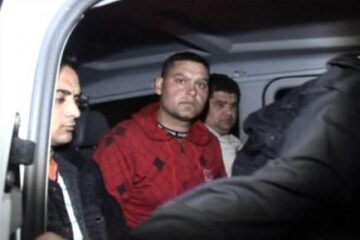 Trei dintre răpitori, imobilizați de polițiștii băcăuani Foto: Ziarul de Bacău