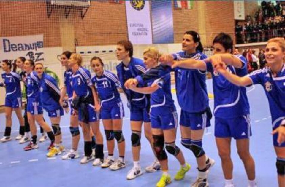 Cea mai bună echipă feminină românească de handbal din toate timpurile își trăiește ultimele clipe