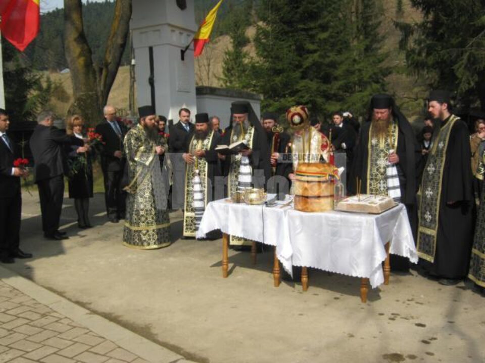 Ceremonia de sfințire a troiței
