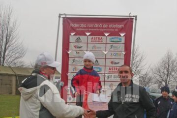 Alex Prâsneac a fost medaliat de reprezentanții Federației Române de Atletism pentru participarea la competiție