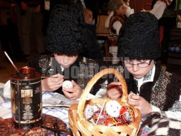 La Căminul Cultural din Paltinu s-a desfășurat Concursul interjudețean “Oul închistrit”