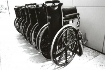 Prestațiile pentru persoanele cu handicap vor fi comasate într-un singur program, unificat cu pensiile de invaliditate Foto: Teri GOSSE