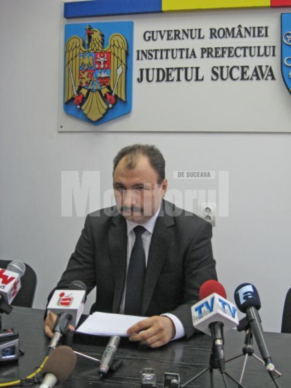 Prefectul de Suceava, Sorin Arcadie Popescu, consideră că terenurile nu puteau fi închiriate decât în urma unei licitații publice Prefectul de Suceava, Sorin Arcadie Popescu, consideră că terenurile nu puteau fi închiriate decât în urma unei licitații publice