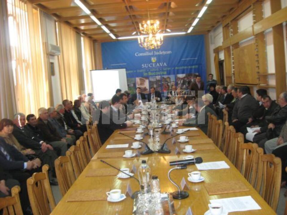 Reprezentanții PSD și PNL din Consiliu Județean Suceava nu s-au prezentat la ședința de ieri și au blocat proiecte de 60 de milioane de euro Reprezentanții PSD și PNL din Consiliu Județean Suceava nu s-au prezentat la ședința de ieri și au blocat proiecte de 60 de milioane de euro