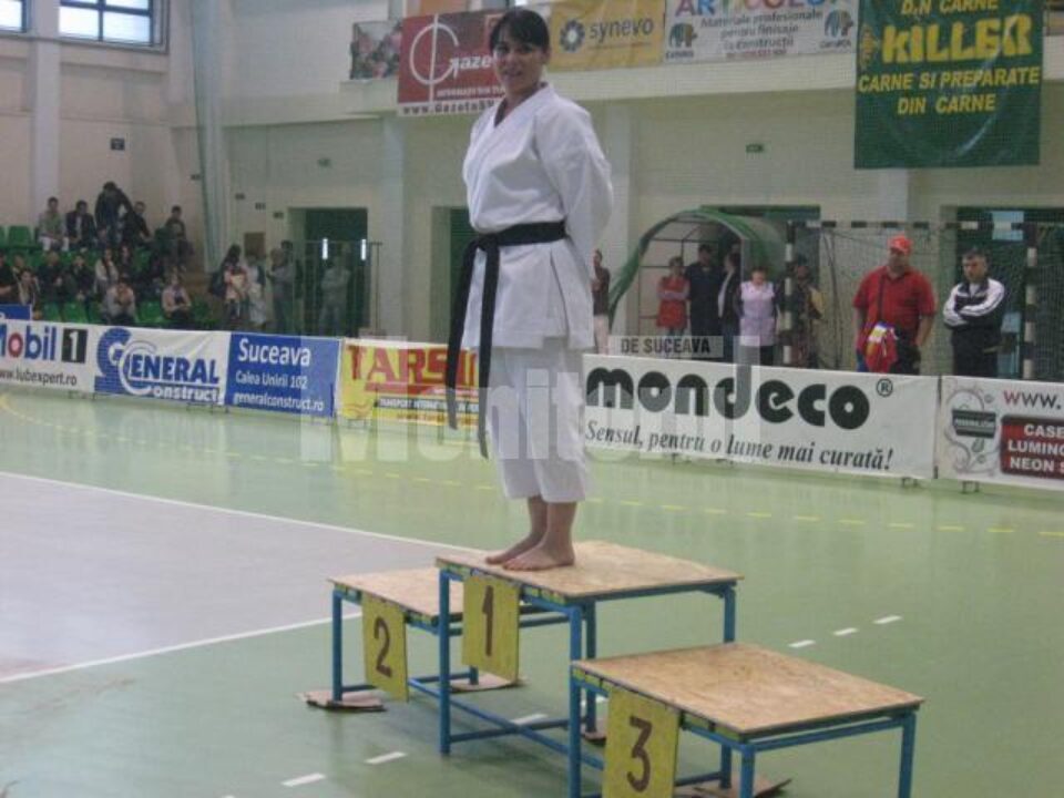 Inspectorul Lomicovschi a urcat ieri de doua ori pe podium la Campionatul de Karate Do al Ministerului Administrației și Internelor
