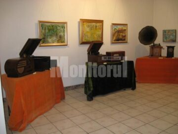 Expoziția Instantanee tehnice