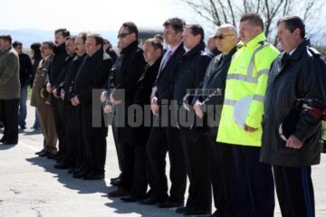 La ceremonial au fost prezenți și președintele C J Suceava, Gheorghe Flutur, prefectul Sorin Popescu, primarul municipiului Suceava, Ion Lungu, parlamentarii Ioan Bălan și Sanda-Maria Ardeleanu și numeroși șefi de instituții deconcentrate