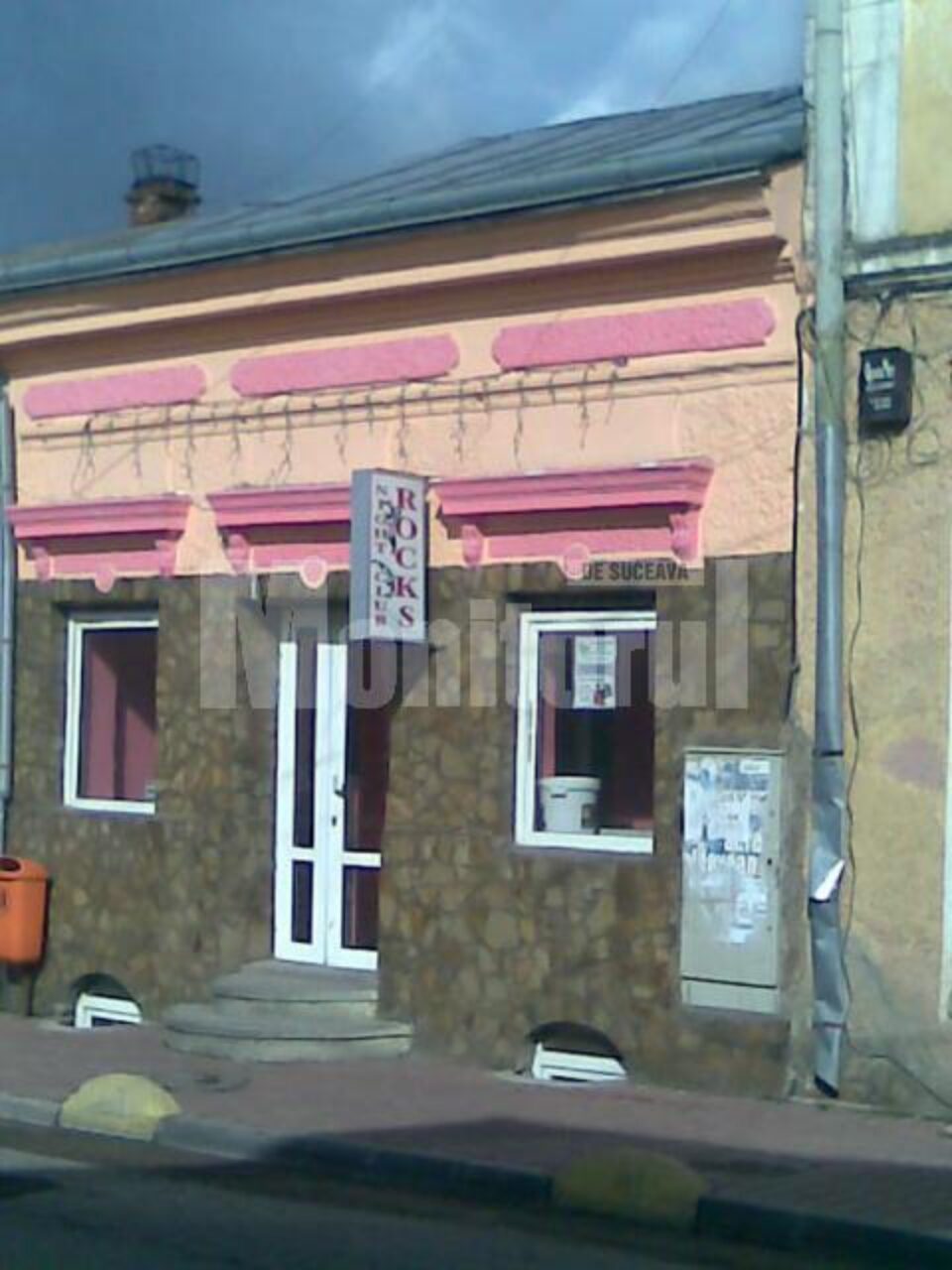 Patronul de la Rocks susține că este victima unor atacuri repetate