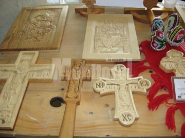 Sculpturile realizate cu dălți minuscule de Nicolae Gheorghian