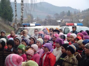 Unul dintre elevi a mărtusit că a gasit și el o bombă