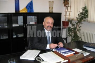 Directorul Vasile Rîmbu
