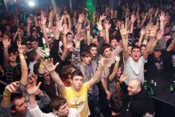 Organizatorii din Babylon speră să repete recordul de anul trecut când la concertul Guess Who au fost în club în jur de 1.200 de tineri Foto: orasulsuceava.ro