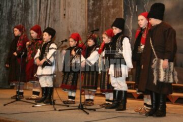 Formația „Gura Izvorului” Vatra Moldoviței