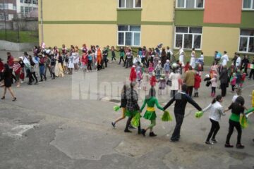 „De mână cu Pământul pentru o lume mai bună”