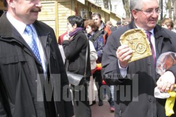 Vicepreședintele CJ Vasile Ilie și primarul Ion Lungu la startul manifestărilor din cadrul proiectului „Paștele în Bucovina”