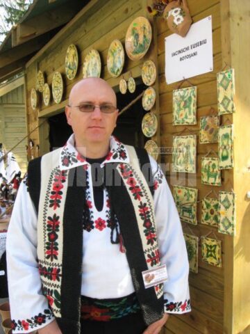 Ceramistul Eusebiu Iacinschi