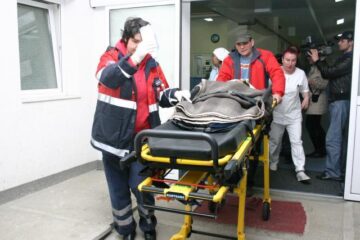 Pentru că starea micuților era foarte gravă s-a luat decizia transferului la București Foto: Monitorul de Botoșani