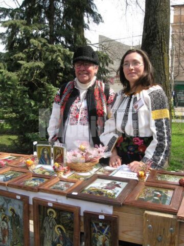 Iconarii din Săveni, Neculai Turicianu și Anca Dănilă
