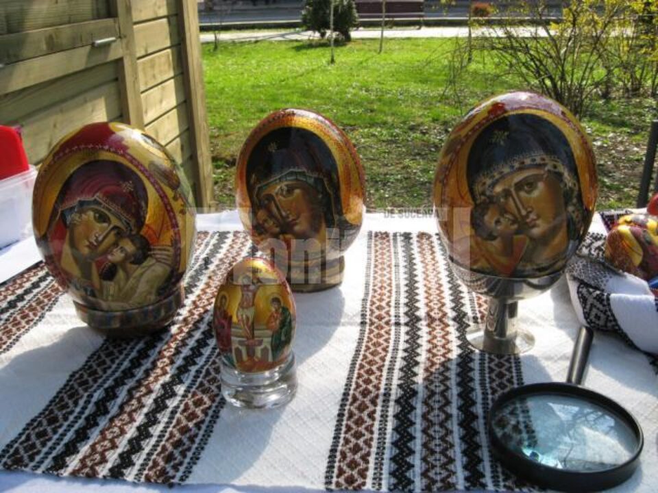 Ouă pictate de Florin Bejinari din Rădăuți