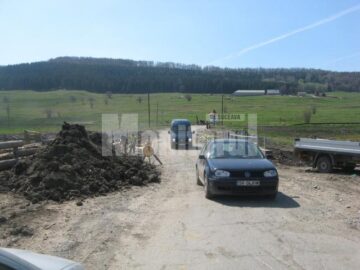 Conditii grele de deplasare si la podul din zona intersectiei cu Hartop