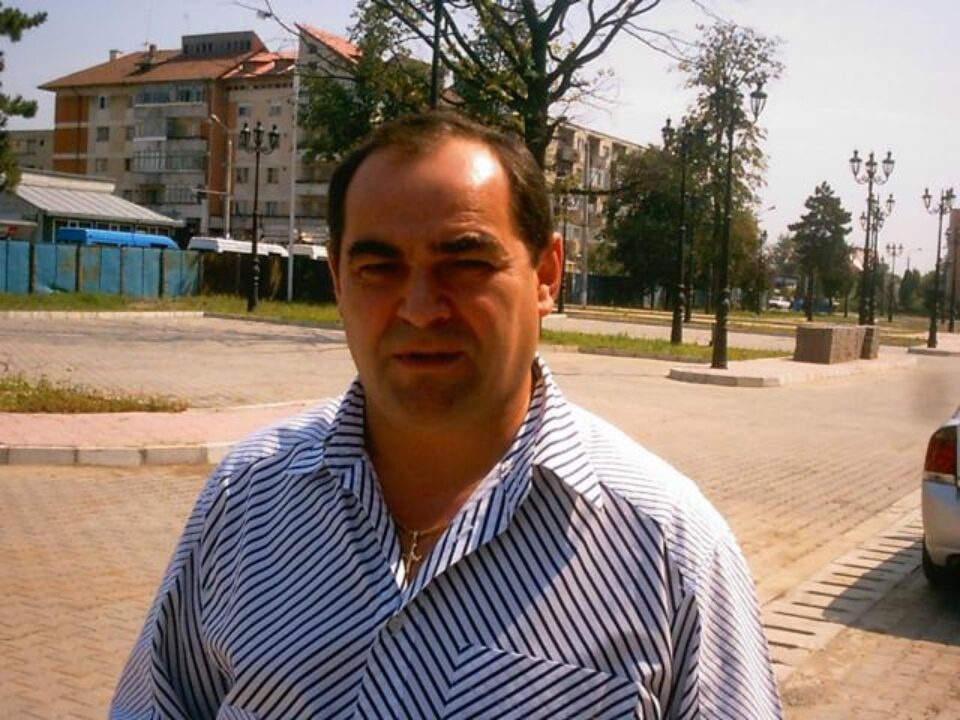 Mihai Necolaiciuc a revenit în țară, la peste patru ani de când a fost dat în urmărire generală Foto: Mediafax