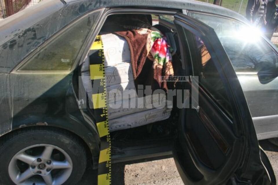 Audi A6 bucșit cu țigări de contrabandă, depistat la Straja