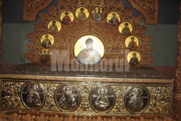 Racla cu sfinte moaște din biserica de la Spitalul Vechi