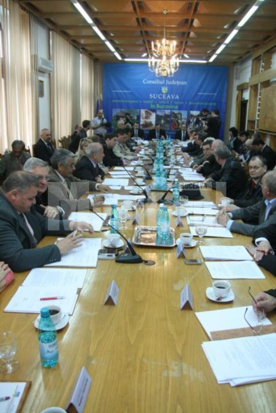 Votul unanim al deliberativului județean a fost dat în final pentru modernizarea a 11 drumuri județene prin PNDI