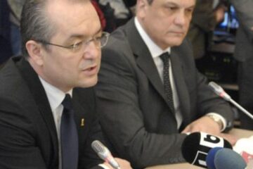 Boc își prezintă adresa de e-mail: emilboc09@yahoo.com Foto: CAPP