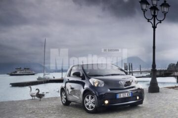 Toyota iQ