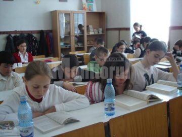 „Maratonul de lectură” de la Școala cu clasele I - VIII Nr. 1 Gura Humorului